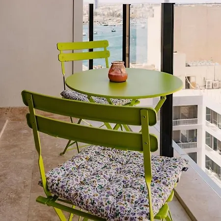 Apartment Mainstreet Luxury 2