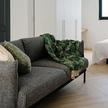 Mainstreet Luxury 2 Apartment